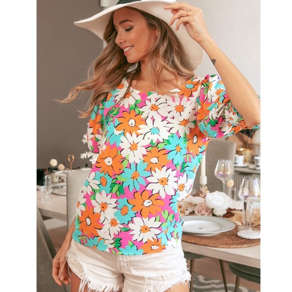 RESTOCK! Multicolor Floral Puff Smocked Sleeve Top! - Picture 13 of 15